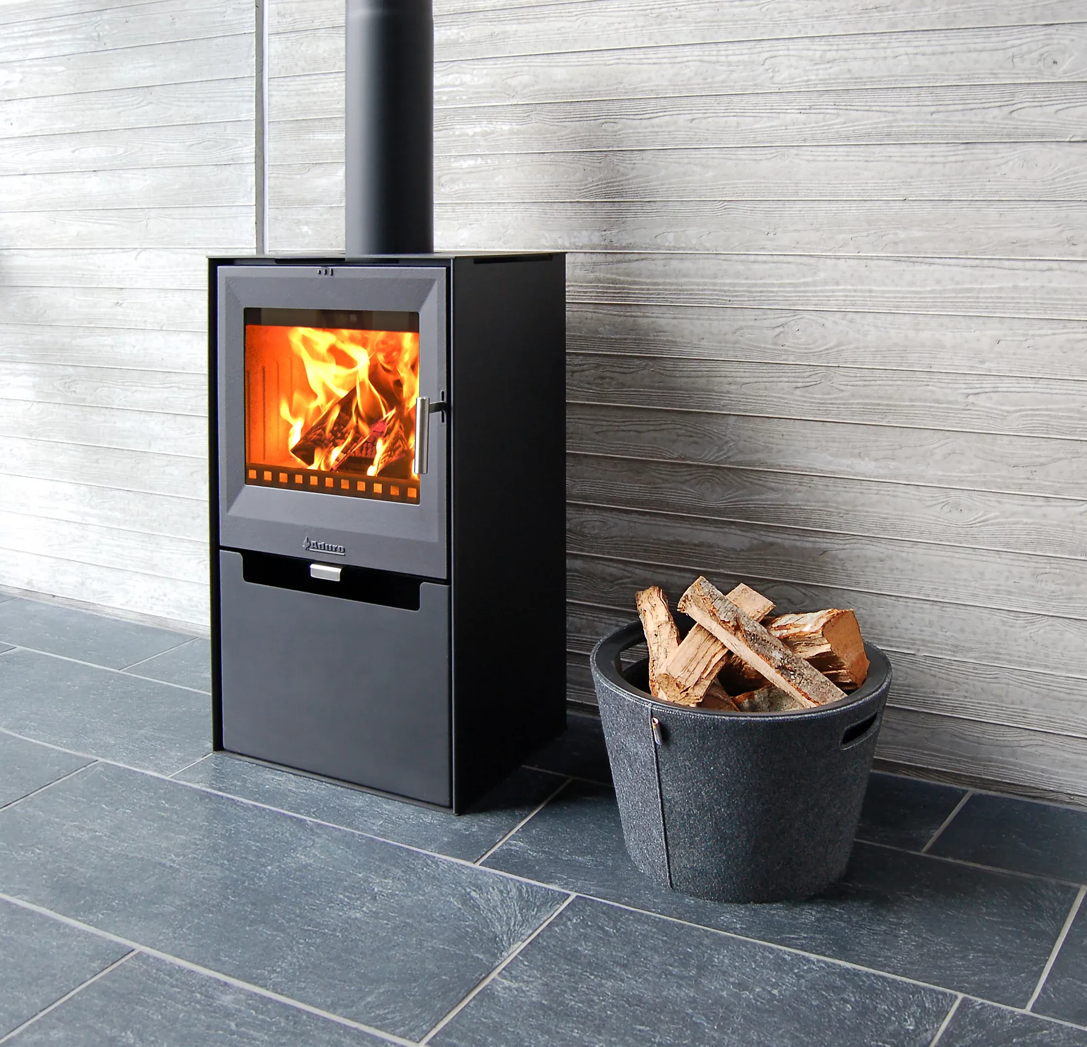 Poêle à bois en acier et fonte Aduro 14 7kW 140m²